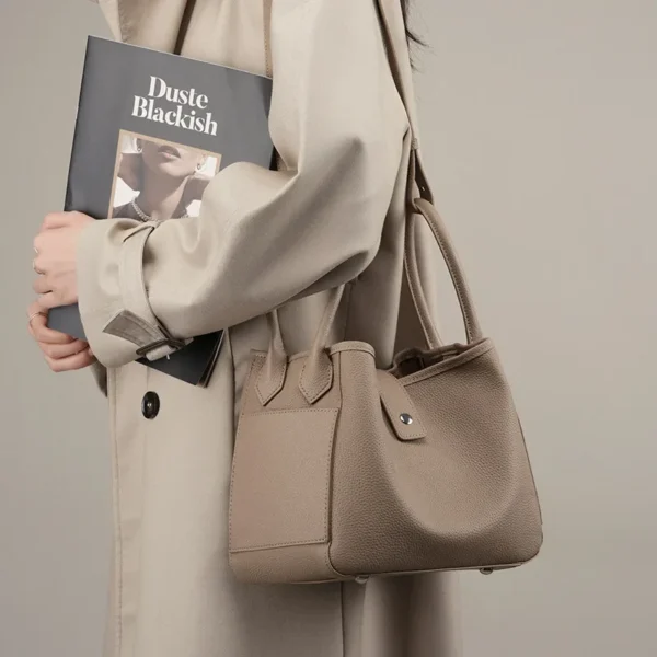 2023 New Vegetable Basket Fashion Large Capacity Women's Shoulder Bag Real Leather Bag for Lady Simple Fashion Bucket Bag